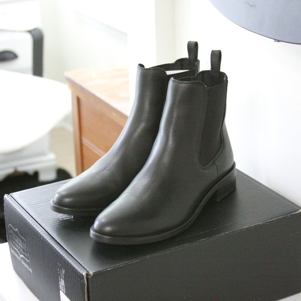 Thursday Boots - Leather  - Size 9